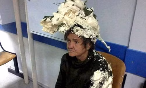 Ket dang nguoi phu nu vuot nham keo xay dung len dau