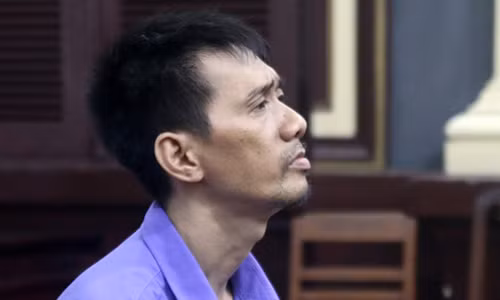 Dam chet ban nhau vi bao "o tu suong"