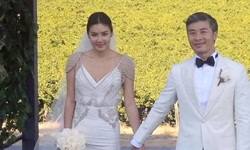 Sieu mau goc Viet cuoi dai gia sau khi bo Thien vuong Le Minh