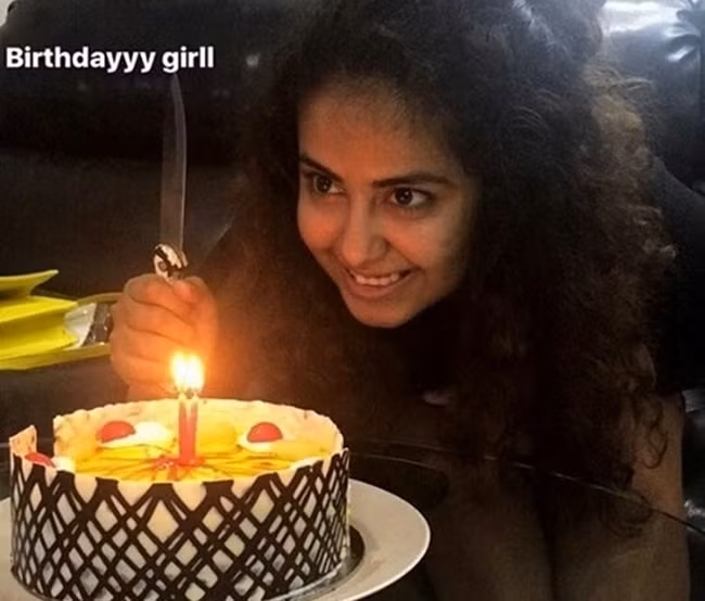 Hình ảnh mới nhất trong tiệc sinh nhật mừng tuổi 20 của Avika Gor.