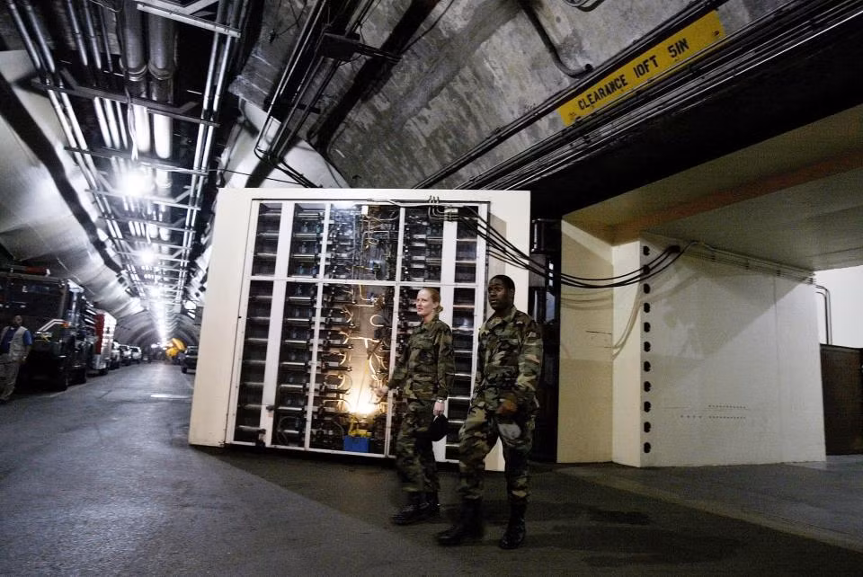 Khi tin tức về mối đe dọa từ Triều Tiên, Nga và Iran tràn ngập khắp nước Mỹ, các nơi trú ẩn hạt nhân bắt đầu được củng cố.