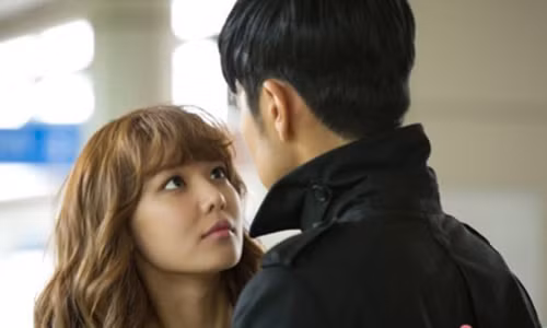 Chet lang khi phat hien chong cap bo voi trai tre