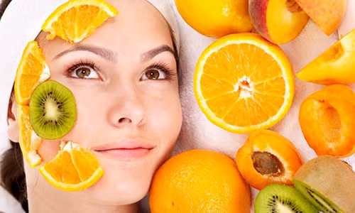 Quả cam không chỉ có công dụng tuyệt vời với sức khỏe mà còn giúp làm đẹp toàn diện. Ảnh: Internet