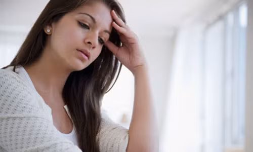 Ban trai nhieu lan tu choi dua toi ve nha anh