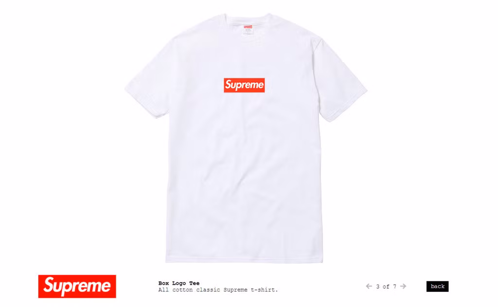 Một chiếc áo phông đơn giản của Supreme cũng đắt hơn hàng chục lần so với một chiếc áo cùng chất liệu nhưng không sở hữu logo của hãng.