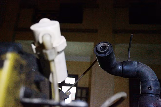 Được biết, biện pháp dùng xe phun thuốc diệt muỗi trong vùng dịch là cần thiết vì phun được cả ngoài trời, nơi có nhiều muỗi trú ngụ.