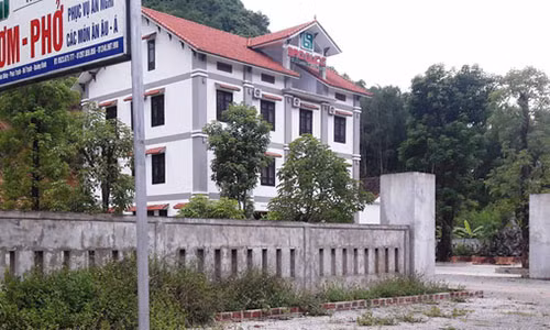 UBND xa muon tien dan de… chi tieu