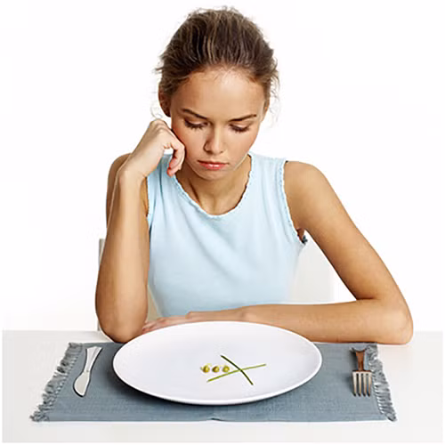 Đừng ăn quá ít hay bỏ bữa tối. Bữa tối cũng quan trọng như bữa sáng của bạn.