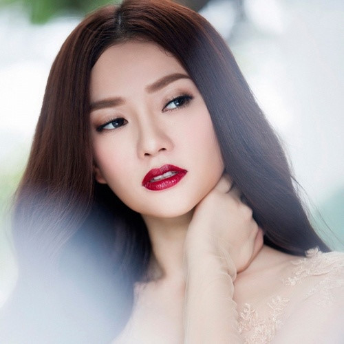 Thu Thủy đối diện với chuyện buồn suốt thời gian qua.