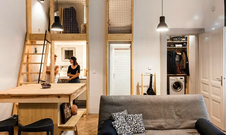 Thiết kế hiệu quả về không gian là điều cực kỳ quan trọng khi tạo ra các không gian sống như căn hộ nhỏ nằm ở Budapest, Hungary. Không gian được thiết kế bởi Studio Bunyik.