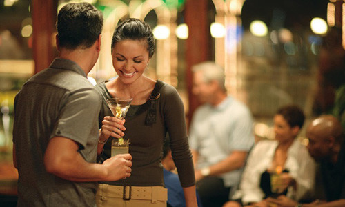 Thư và Tuấn gặp lại nhau như sự sắp đặt của duyên số - Ảnh minh họa.