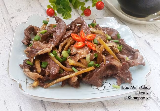 Chúc các bạn và gia đình có bữa cơm ngon miệng với cách làm tim lợn rang gừng đưa cơm này!