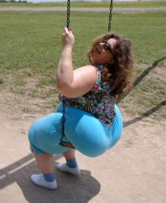 Được rồi đấy, mai đám trẻ lại không có xích đu để chơi.