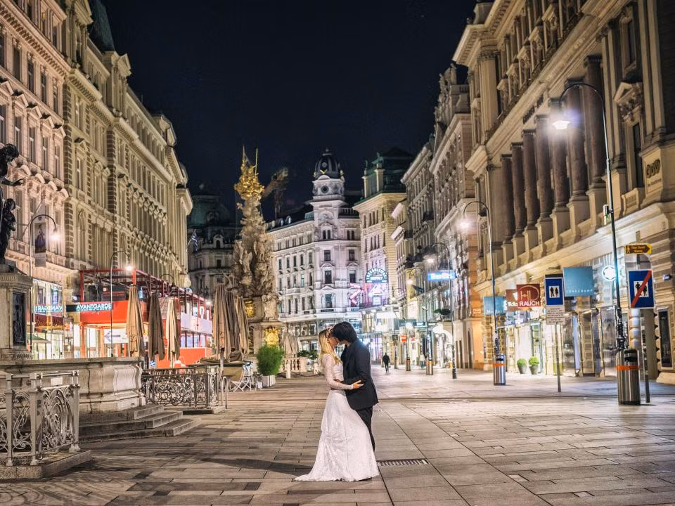 Sau khoảng nửa năm tìm hiểu, tháng 11/2016, Keow đăng lên trang cá nhân clip cầu hôn bạn gái ở cây cầu cao nhất thế giới, thu hút sự chú ý của nhiều người.