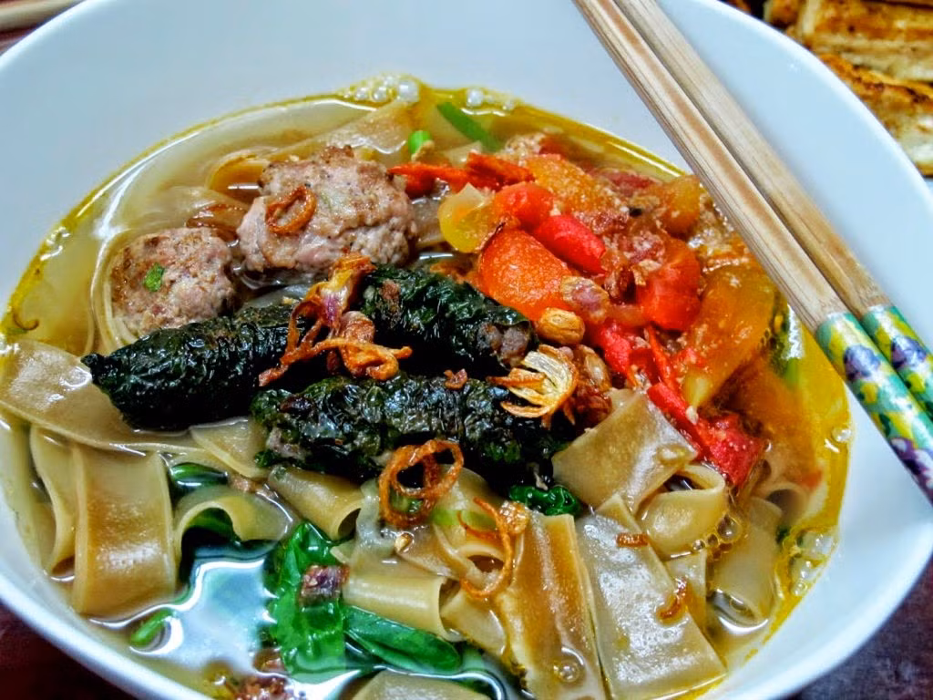 "Thom them" nhung dac san nghe ten la biet "chat" Hai Phong