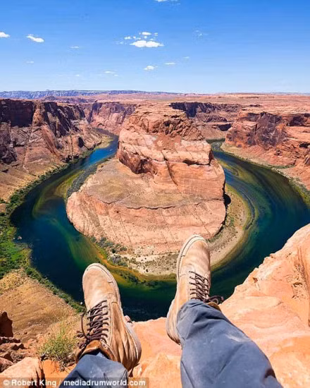 Ngắm ngọn núi hình móng ngựa ở Arizona, Mỹ.