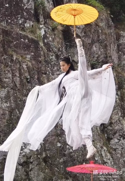 Phim Trung Quoc "lua" khan gia ngoan muc trong canh hanh dong