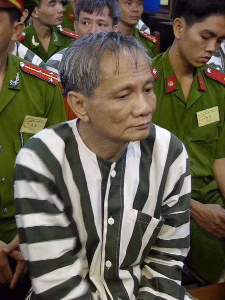 “Bong hong” da di qua trong cuoc doi ong trum Nam Cam-Hinh-3