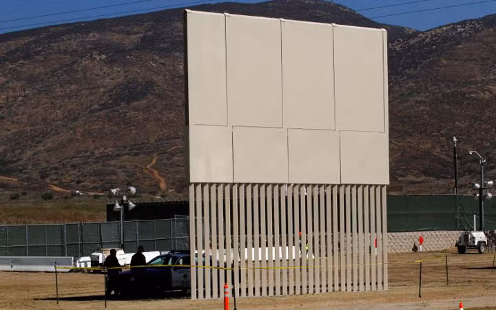 Quá trình thử nghiệm hiện nay nhằm kiểm tra khả năng một người có thể trèo qua hoặc đào xuống bức tường dễ hay khó trước khi đưa ra mẫu được chọn.