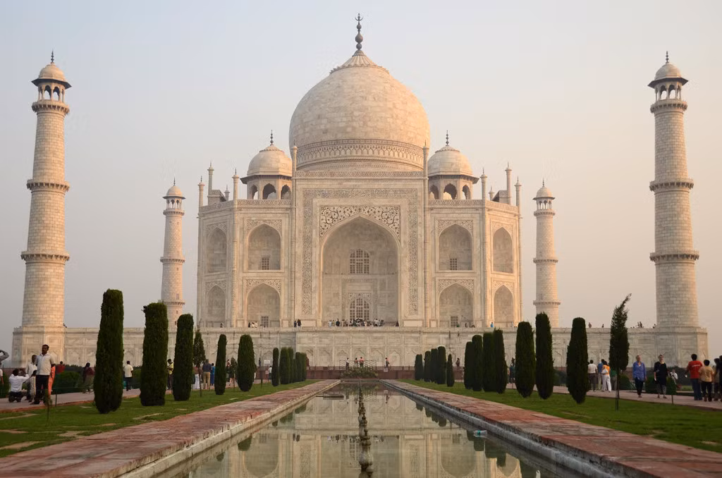 10 diem den noi tieng cam du khach chup anh