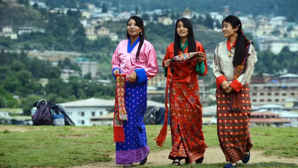 Vuong quoc do hanh phuc, mien phi tien dien va chon du khach-Hinh-2