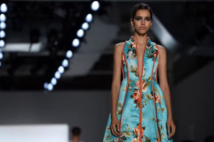 Một thiết kế Xuân - Hè của thương hiệu Son Jung Wan.