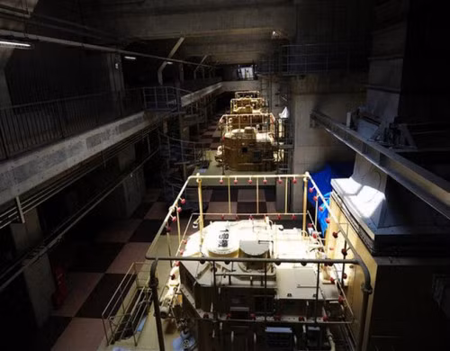 Hệ thống máy bơm khổng lồ.