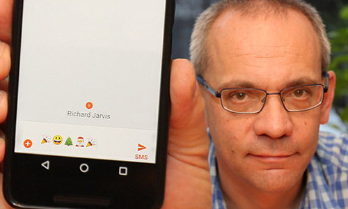 Kỹ sư người Anh Neil Papworth, tác giả của đoạn tin nhắn SMS đầu tiên trên thế giới. (Ảnh: Vodafone)