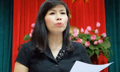 Vu pho chu tich quan an trua: “Quan khong the yeu cau xin loi dan”