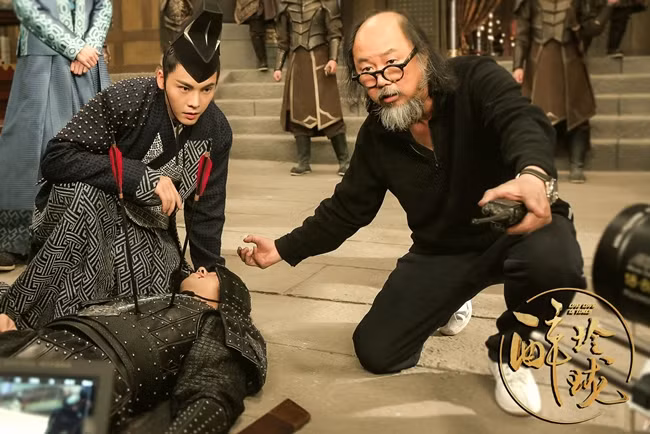 “Túy linh lung” đầu tư rất nhiều cho khâu hiệu ứng kĩ xảo. Chính vì thế, ngoài dàn diễn viên trẻ trung, ngoại hình bắt mắt, khán giả xem phim dường như đang được xem một bữa tiệc kĩ xảo hoành tráng, được chau chuốt tỉ mỉ dưới sự giám sát và chỉ đạo của đạo diễn.