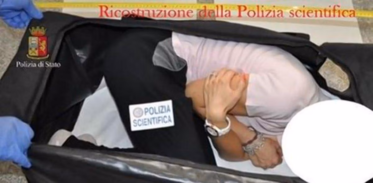 Co gai Anh duoc moi den Y chup anh va dieu kinh hoang sau do