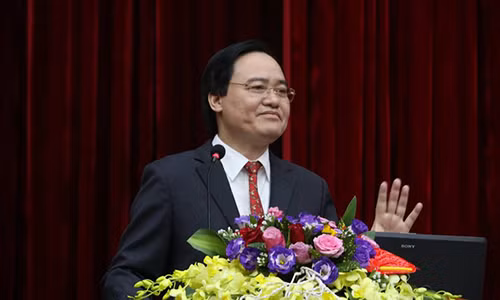 Su pham co hoc duoc cong an, quan doi?