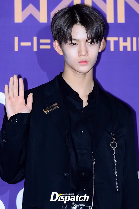 Bae Jin Young cũng vô tình bị hại bởi chuyên gia trang điểm.