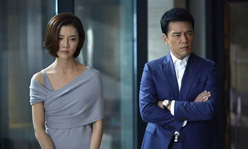 Chong vo tam, vo suyt sa vao cam bay ban than cua chong