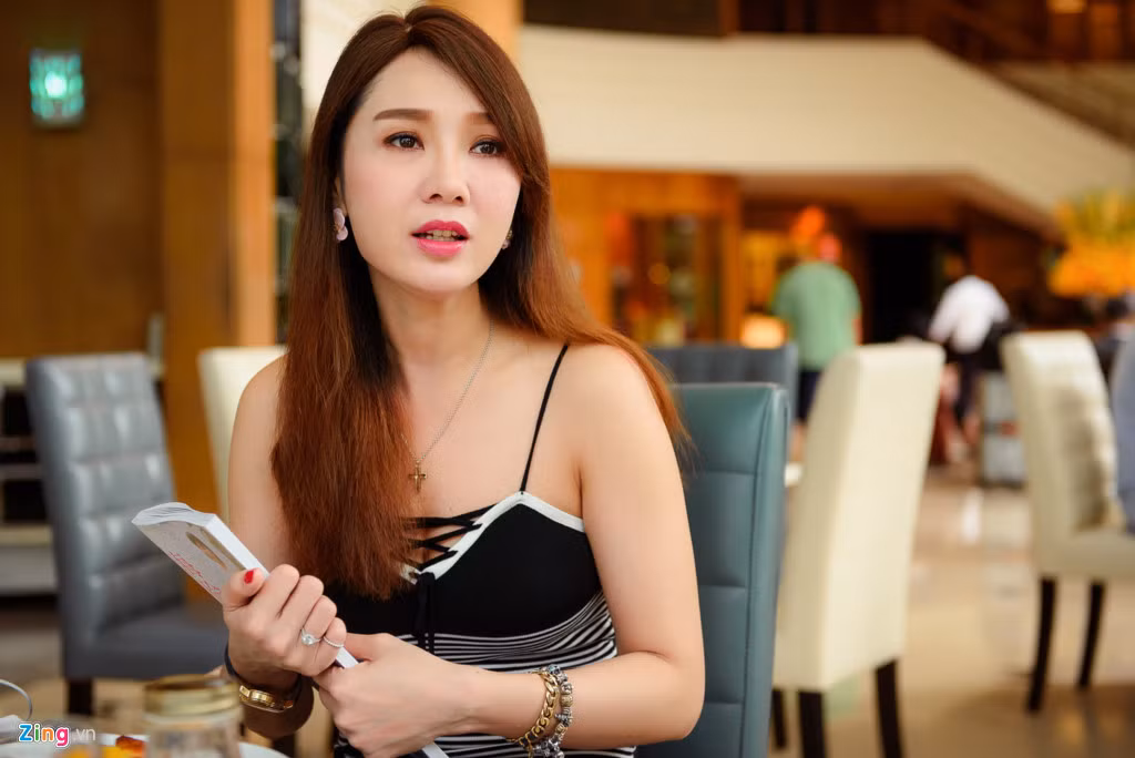 Helen Thanh Dao: "Toi noi doi nhieu nam qua vi bi chong khong che"