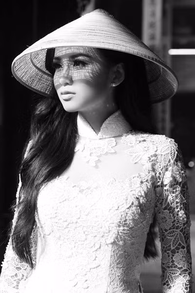 Hoa hậu Diễm Hương đã từng phải đón nhận nhiều chỉ trích của dư luận. (Ảnh. Internet)