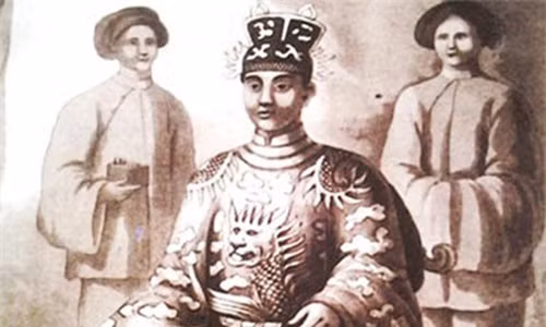 Bon vi vua Viet len ngoi vao Mung 1 Tet