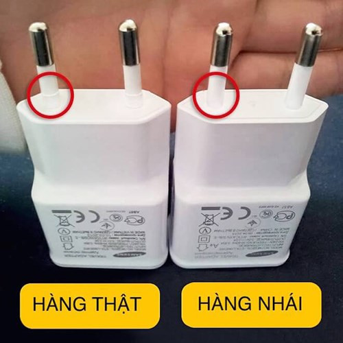 Sạc pin: Mặt hàng được phân phối và nhập khẩu chính hãng từ các thương hiệu lớn thường đi kèm củ sạc có đầu cắm phù hợp với ổ điện của thị trường đó. (Ảnh: VnExpress)