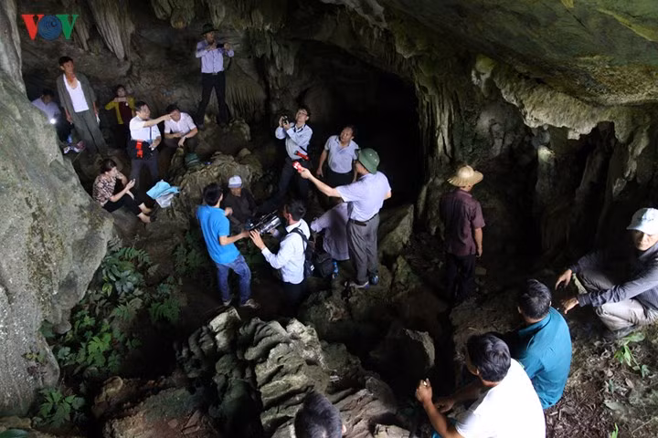 Theo thống kê của ngành Văn hóa, Thể thao và Du lịch Lai Châu, từ đầu năm đến nay địa phương đã đón trên 50.000 lượt du khách đến khám phá các hang động và mang lại một nguồn thu nhập chính cho người dân bản địa phương với vai trò người dẫn đường.