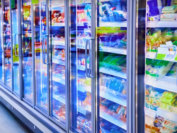 5. Một trong những loại vi khuẩn phổ biến nhất tìm thấy ở cửa tủ lạnh tạp hóa là vi khuẩn chống kháng sinh Mức độ có hại của loại vi khuẩn này là rất khủng khiếp. Chúng liên quan đến một loại vi trùng được gọi là gram-positive cocci, là tác nhân gây ra viêm họng, tụ cầu khuẩn và nhiễm trùng da, viêm phổi, hoặc ngộ độc máu.