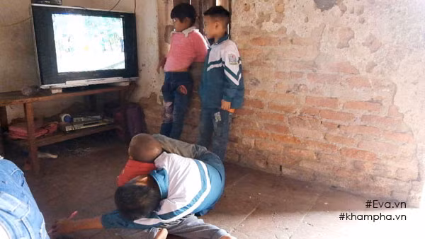 Vo mat khi mang thai, "ga trong" Hung Yen gong minh nuoi 8 con tho-Hinh-3