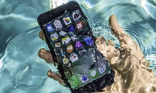 Meo xu ly khi smartphone bi vao nuoc