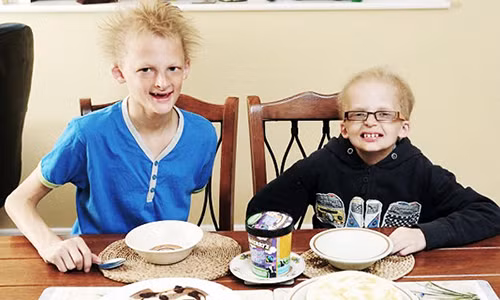 Loi ly giai hai hung cho hien tuong "ma ca rong" ngoai doi thuc