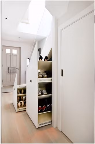 Ngăn tủ để giày cũng là một ý tưởng không tồi.