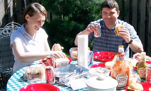 "Nga ngua" khi biet hang xom lau nam la diep vien Nga