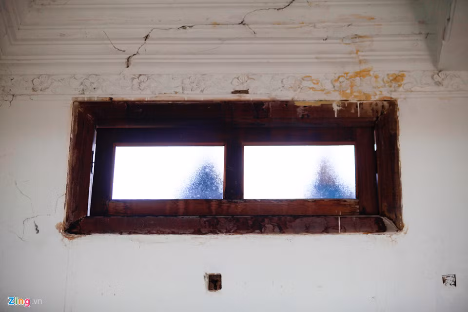 Một số chi tiết của lâu đài bắt đầu xuống cấp nhưng chính quyền Malaysia hạn chế tối đa việc can thiệp vào sự nguyên vẹn của Kellie's Castle.