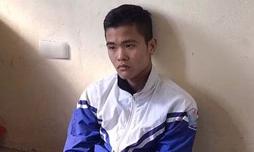 Đối tượng Lang Văn Thuận tại cơ quan công an.