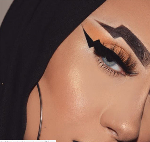 Lông mày sét đánh cho các chị em mê mày đậm.