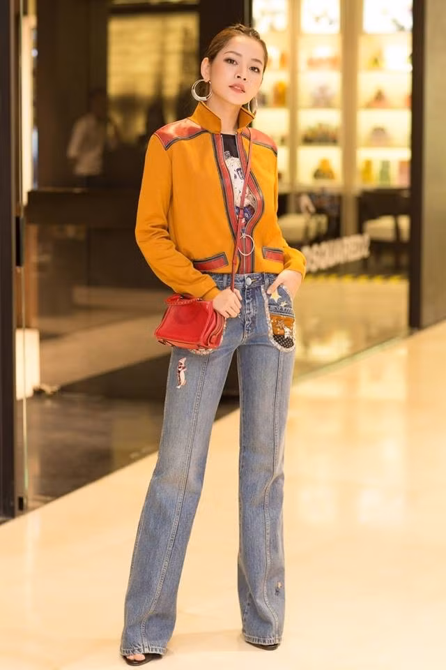 Trong một sự kiện gần đây, gu thời trang "đặc biệt" của Chi Pu cũng khiến không ít người phải xuýt xoa khen ngợi.