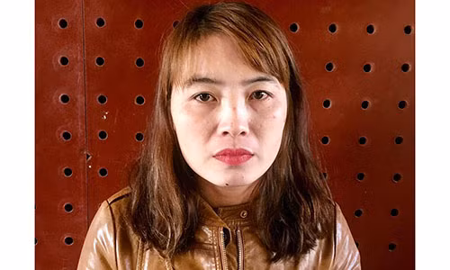 Vân tại cơ quan điều tra.